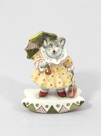 Мышь с зонтиком