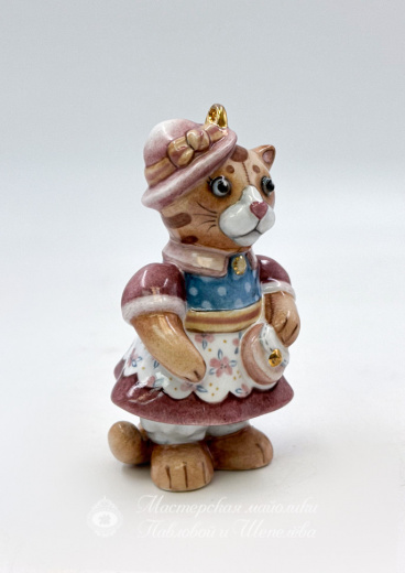 Плюшевая кошечка