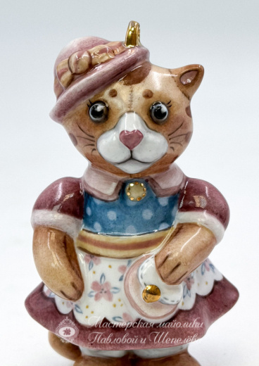 Плюшевая кошечка
